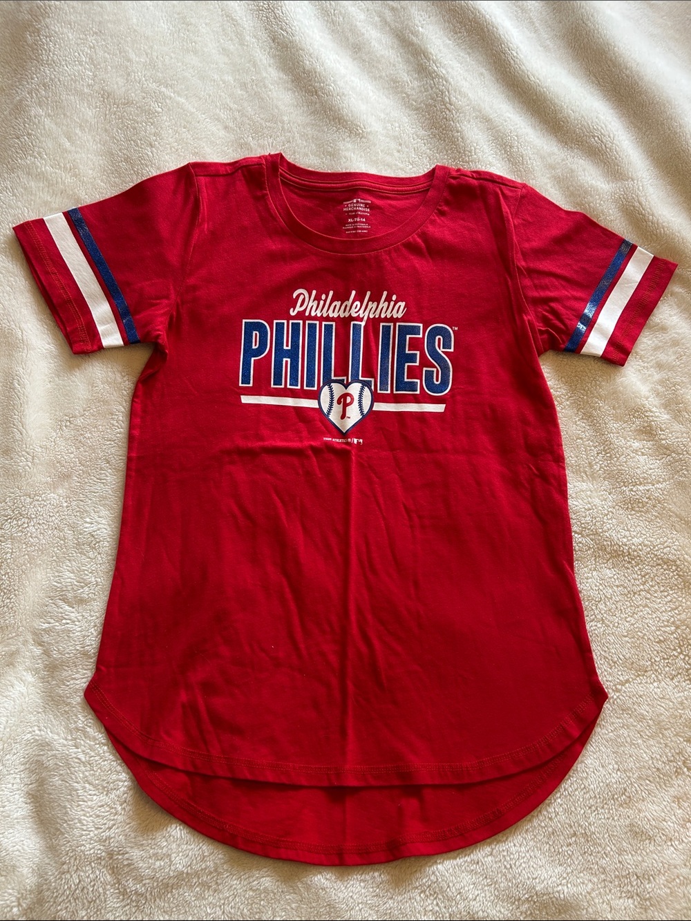 Genuine Merchandise Red Philadelphia Phillies Kids Short Sleeve Tee